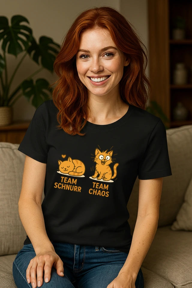 Humorvolles, schwarzes Katzen T-Shirt im Alltag kombiniert mit lässigem Outfit
